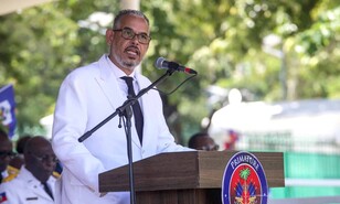 Ramdin inicia en Hait&iacute; contactos centrados en las elecciones y la seguridad