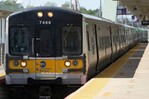 Pasajeros enfrentan retrasos pese al fin de la huelga del tren de Long Island en Nueva York Pasajeros enfrentan retrasos pese al fin de la huelga del tren de Long Island en Nueva York
