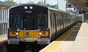 Pasajeros enfrentan retrasos pese al fin de la huelga del tren de Long Island en Nueva York