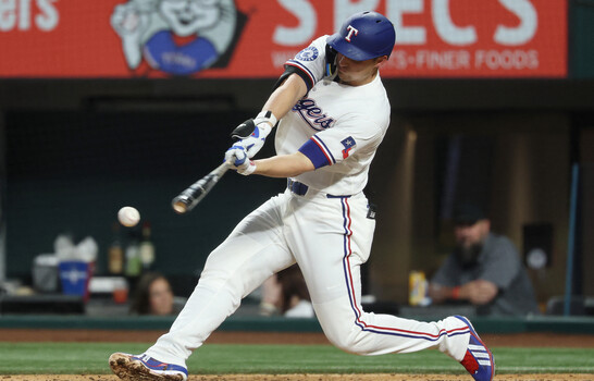 Corey Seager es colocado en lista de lesionados de 10 d&iacute;as con inflamaci&oacute;n en la espalda