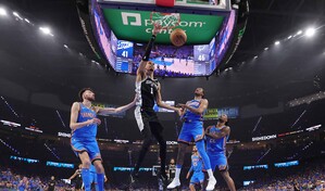 Spurs tumban al invicto Thunder en doble pr&oacute;rroga con un Wembanyama sideral