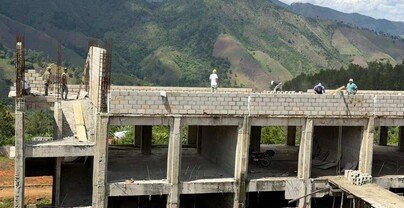 Infraestructura Escolar acelera terminaci&oacute;n de escuelas en la Cordillera Central, tras trabajo de DL