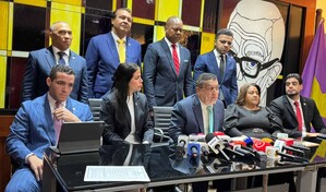 Los diputados del PLD someten proyecto para interrogar al canciller sobre recepci&oacute;n de deportados