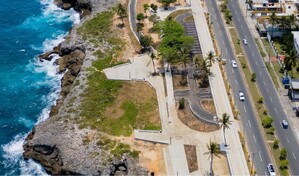 Abinader inaugura segunda etapa del malec&oacute;n de SDE y pide que lo cuiden