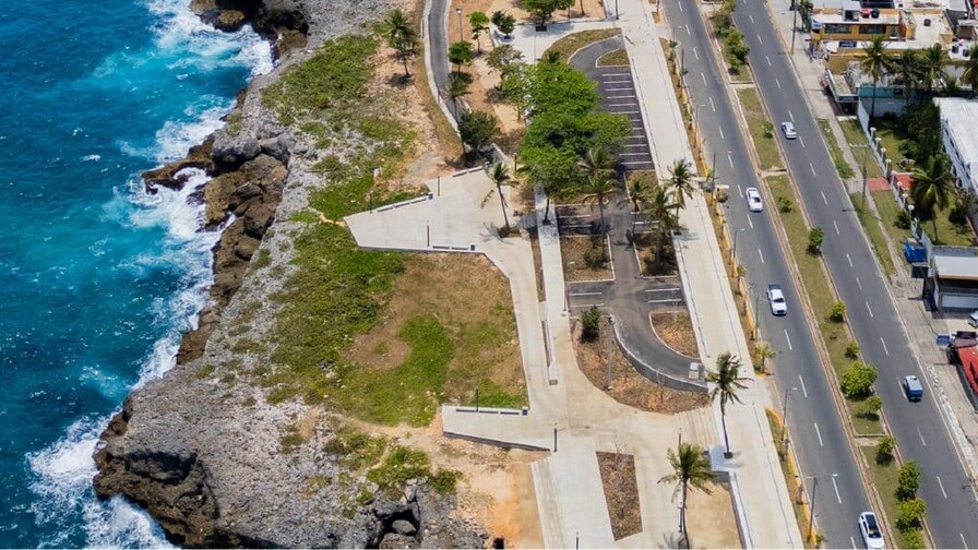 Abinader inaugura segunda etapa del malecón de SDE y pide que lo cuiden Abinader inaugura segunda etapa del malecón de SDE y pide que lo cuiden
