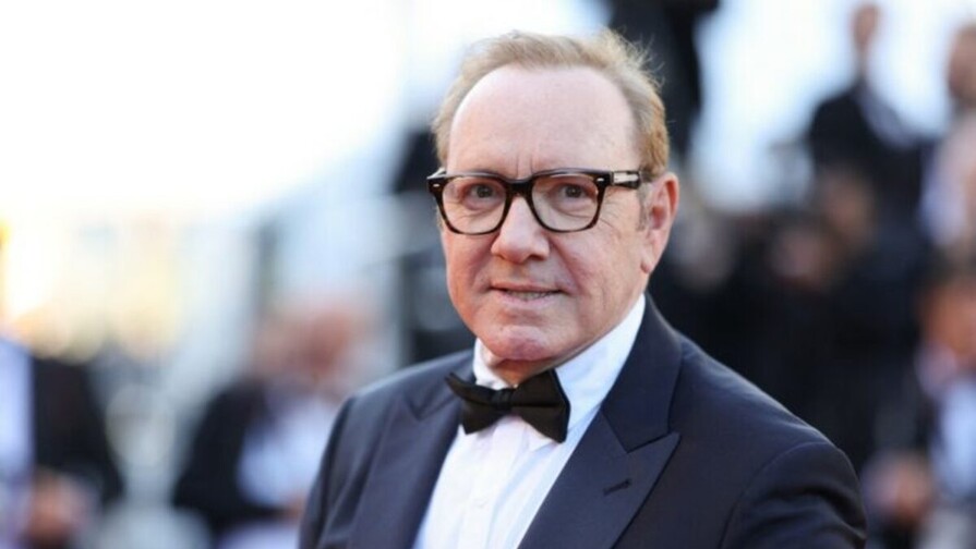 Boicoteado por Hollywood, Kevin Spacey aparece en la alfombra roja de Cannes
