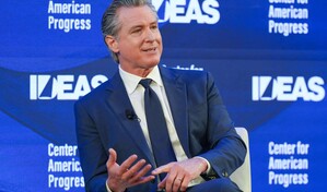 Gobernador de California dice en Washington que Gobierno Trump es historia de corrupci&oacute;n