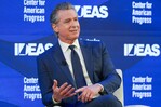 Newsom celebra el fallo del Supremo contra las restricciones de Trump al voto por correo