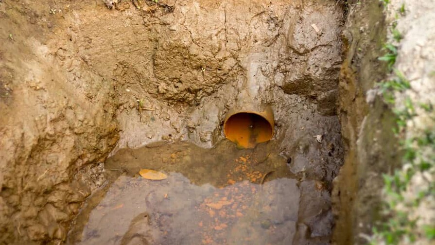Hallan a diecinueve 19 escondidos en un sistema de drenaje en frontera sur de EE. UU. Hallan a diecinueve 19 escondidos en un sistema de drenaje en frontera sur de EE. UU.