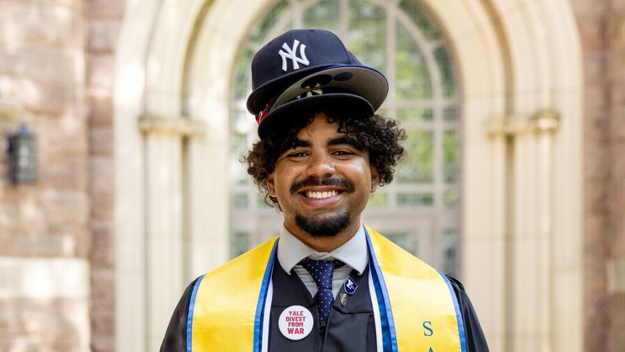 Dominicano recibe premio de liderazgo &eacute;tnico otorgado por la Universidad Yale