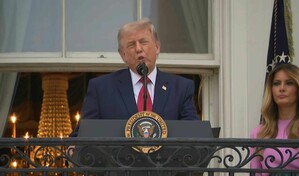 Trump ordena a bancos revisar m&aacute;s de cerca el estatus migratorio de sus clientes