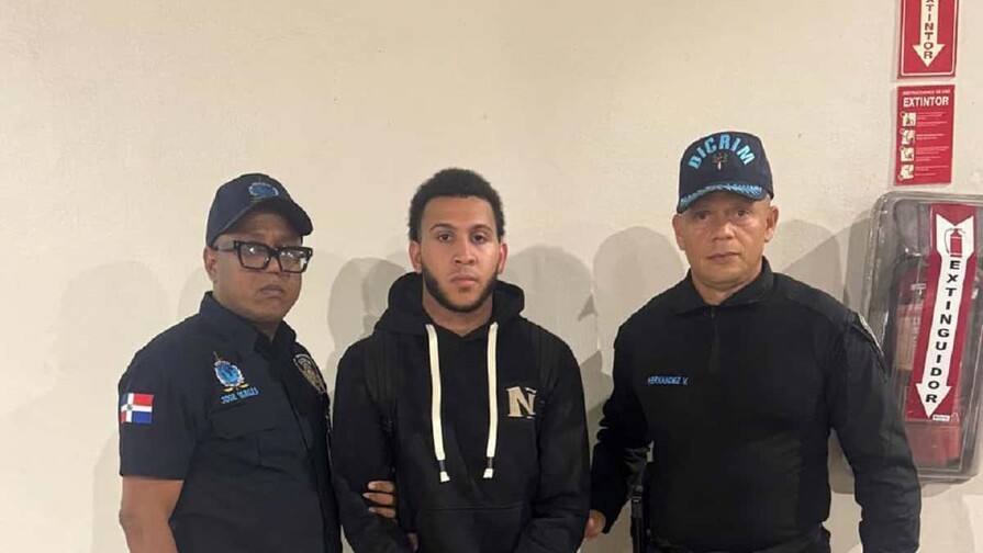 Extraditan desde Madrid y Chile a dos dominicanos acusados de violación y homicidio Extraditan desde Madrid y Chile a dos dominicanos acusados de violación y homicidio
