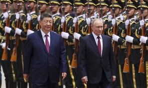 Xi recibe a Putin en Pek&iacute;n seis d&iacute;as despu&eacute;s de la visita de Trump