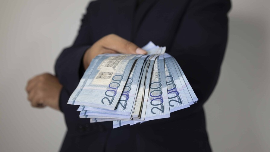 El dinero circulante se redujo en el país en más de RD$44,000 millones de diciembre a abril
