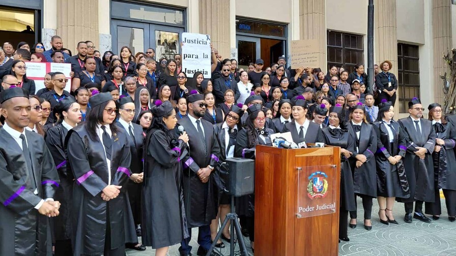 Consejo del Poder Judicial se habría reunido con jueces, pero no con los que encabezaron protesta Consejo del Poder Judicial se habría reunido con jueces, pero no con los que encabezaron protesta