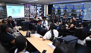 J&oacute;venes latinoamericanos exigen una transformaci&oacute;n radical de la pol&iacute;tica tradicional