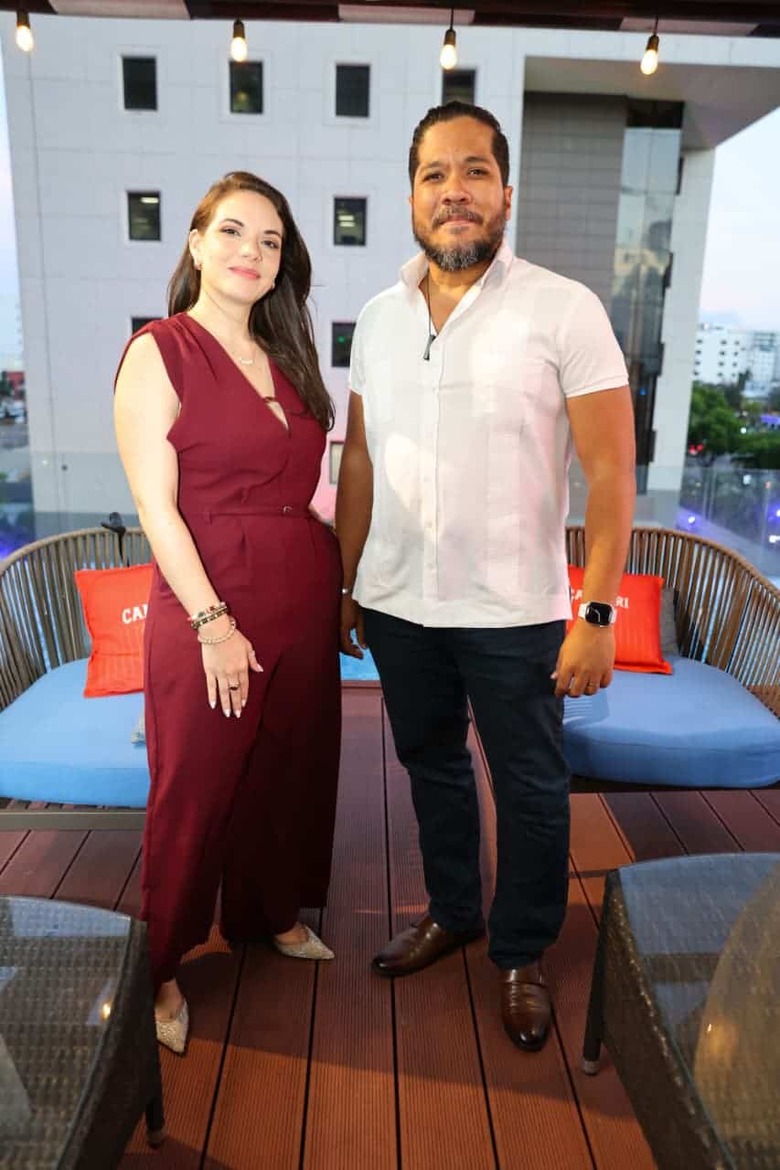 Mich Del Villar y Jesús Eugenio Pérez.