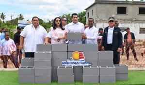 Turismo inicia obra en Las Clavellinas de Azua