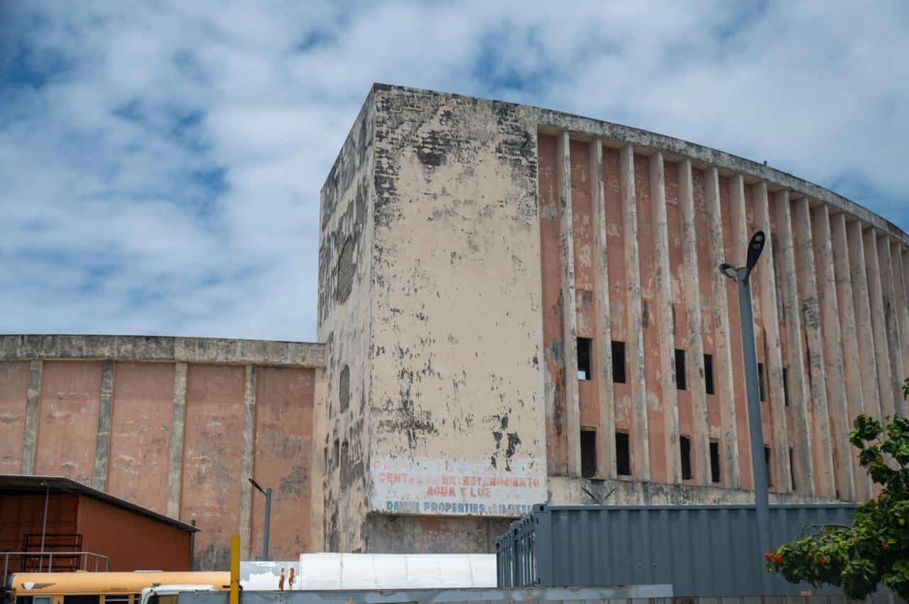 Exterior del Teatro agua y Luz el jueves 21 de mayo 2026.