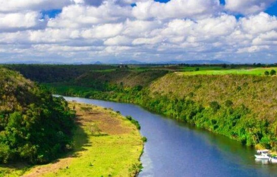 El desaf&iacute;o h&iacute;drico y el consumo de agua por sectores