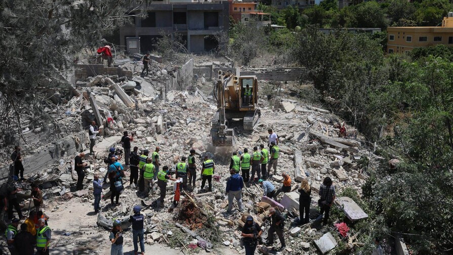 Al menos seis param&eacute;dicos muertos en dos ataques israel&iacute;es contra el sur del L&iacute;bano