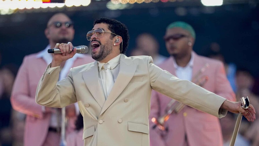 El reguetón y la salsa toman Barcelona en el desembarco de Bad Bunny en Europa El reguetón y la salsa toman Barcelona en el desembarco de Bad Bunny en Europa