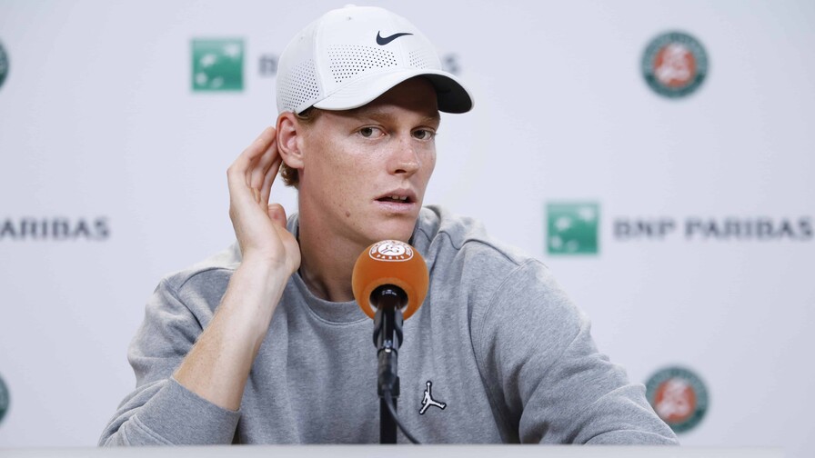 Jannik Sinner y su inesperado adiós de Roland Garros: Nadie es un robot, no tenía energía hoy Jannik Sinner y su inesperado adiós de Roland Garros: Nadie es un robot, no tenía energía hoy