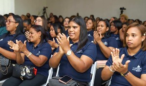 Sup&eacute;rate y Conape habilitan 71 personas cuidadoras para atenci&oacute;n domiciliaria en Azua
