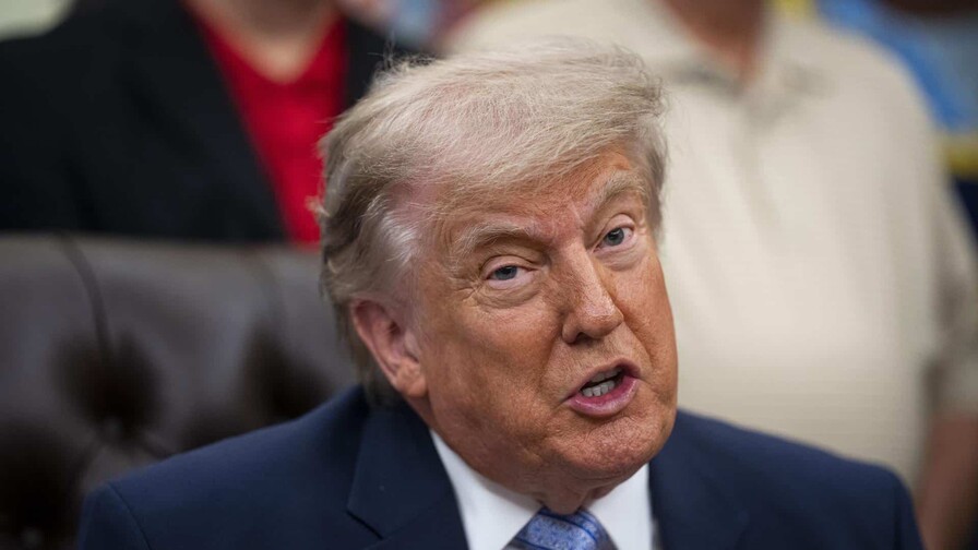 Trump asegura que Ir&aacute;n se muere por llegar a un acuerdo con Estados Unidos