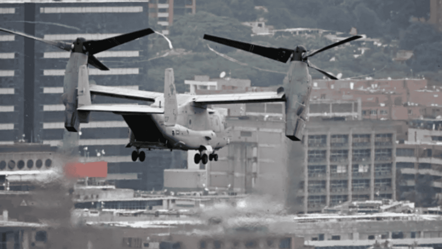 Dos aeronaves de EE. UU. surcan el cielo de Caracas para simulacro supervisado por Donovan