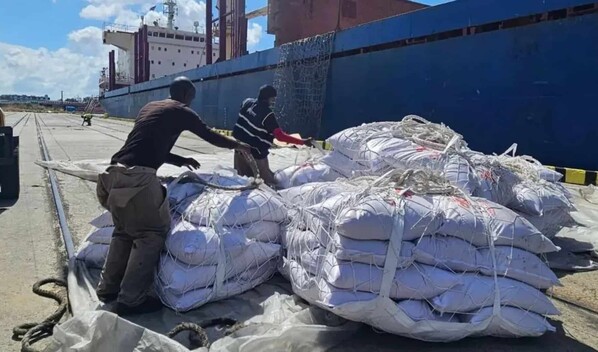 Cuba recibe donativo de 15,000 toneladas de arroz de China para asistencia alimentaria