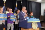Espaillat: Las familias merecen inversión social, no una máquina de deportaciones Espaillat: Las familias merecen inversión social, no una máquina de deportaciones