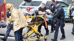 Explosi&oacute;n en astillero de Nueva York deja un muerto y 36 heridos