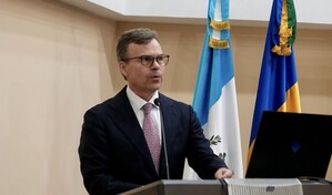 EE. UU. pide a Venezuela avanzar en consultas con el sector privado sobre miner&iacute;a