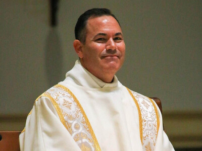 Scott Vincent Borba se ordena como sacerdote en Estados Unidos