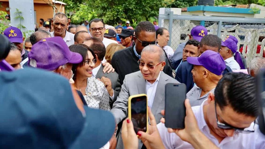 A Danilo le parece "sumamente sospechoso" que la JCE prohíba encuestas ahora A Danilo le parece "sumamente sospechoso" que la JCE prohíba encuestas ahora