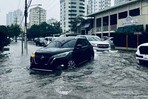 Fuertes lluvias causan inundaciones en calles y avenidas del Gran Santo Domingo Fuertes lluvias causan inundaciones en calles y avenidas del Gran Santo Domingo