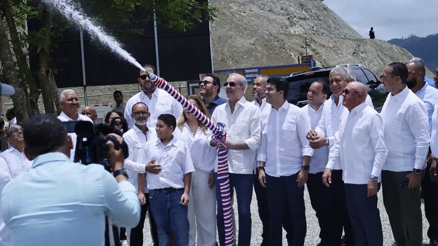 Abinader entrega acueducto m&uacute;ltiple en San Jos&eacute; de Ocoa tras a&ntilde;os de espera