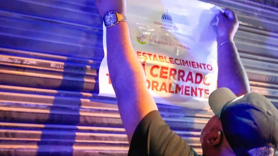 Cierran negocios e incautan bocinas en varias provincias por contaminación sónica Cierran negocios e incautan bocinas en varias provincias por contaminación sónica