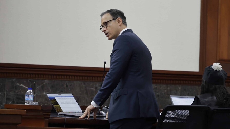 Tribunal permite a exprocurador Jean Alain Rodríguez hacer su propia defensa Tribunal permite a exprocurador Jean Alain Rodríguez hacer su propia defensa