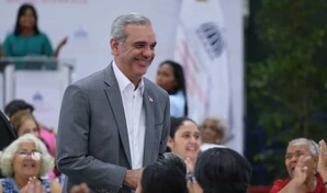 Abinader cierra su sexto a&ntilde;o de gobierno con 55.5 % de aprobaci&oacute;n, seg&uacute;n AtlasIntel