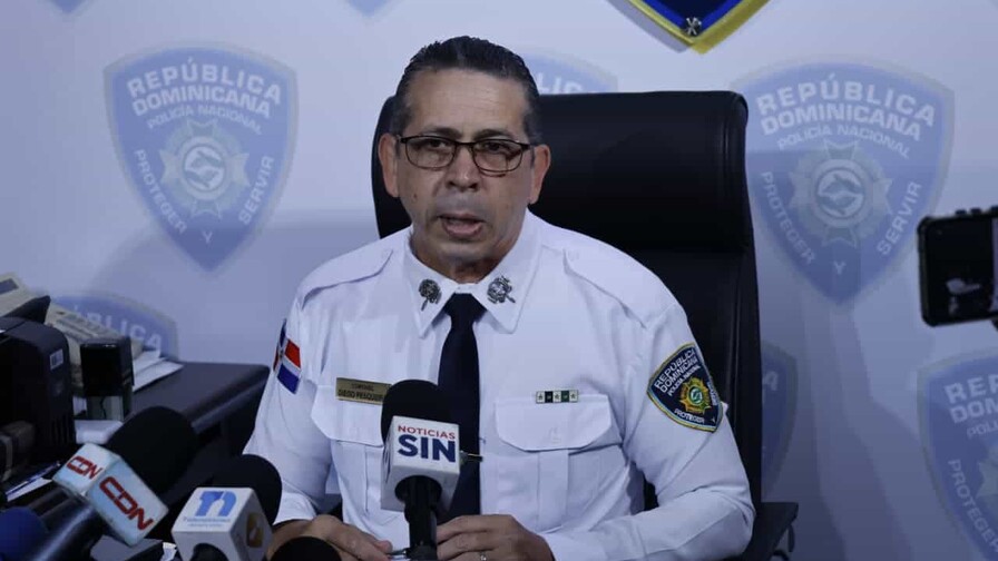 Control interno de la Policía y el Ministerio Público investigan muerte de hombre en La Vega Control interno de la Policía y el Ministerio Público investigan muerte de hombre en La Vega