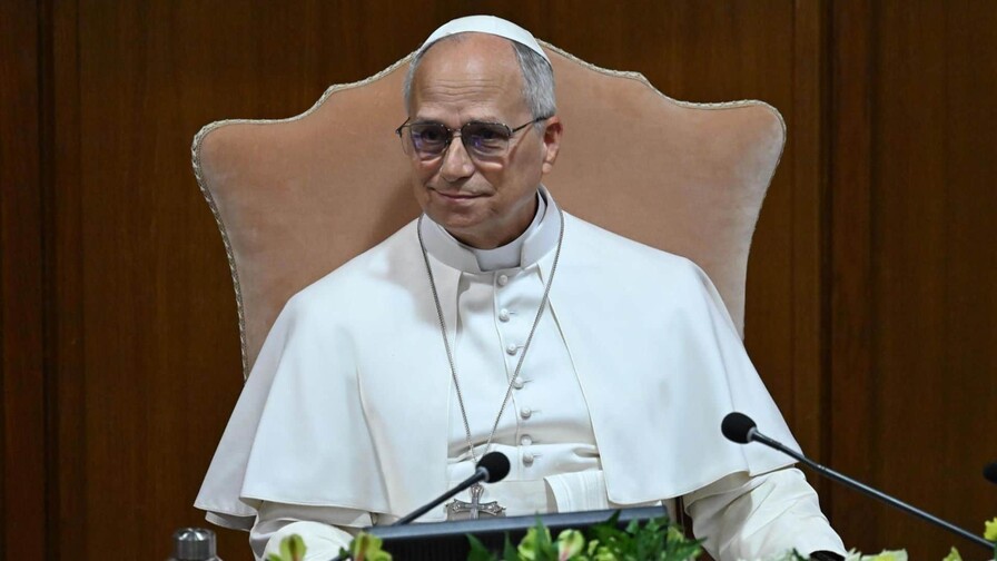 El papa León XIV pide en su primera encíclica luchar contra el dominio de la IA El papa León XIV pide en su primera encíclica luchar contra el dominio de la IA