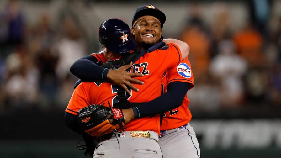 VIDEO | Alimber Santa tras 2 innings perfectos y cerrar juego sin hit: No pensé en el no-hitter VIDEO | Alimber Santa tras 2 innings perfectos y cerrar juego sin hit: No pensé en el no-hitter