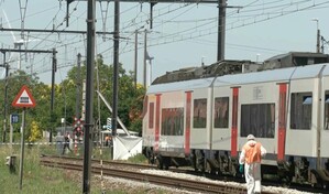 Al menos cuatro muertos tras colisi&oacute;n entre un tren y un autob&uacute;s escolar en B&eacute;lgica