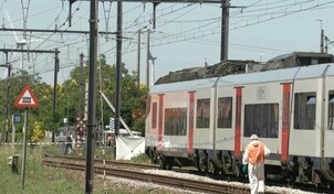 Al menos cuatro muertos tras colisi&oacute;n entre un tren y un autob&uacute;s escolar en B&eacute;lgica