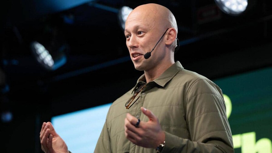 El jefe de Spotify defiende la m&uacute;sica generada con IA antes que una IA descontrolada