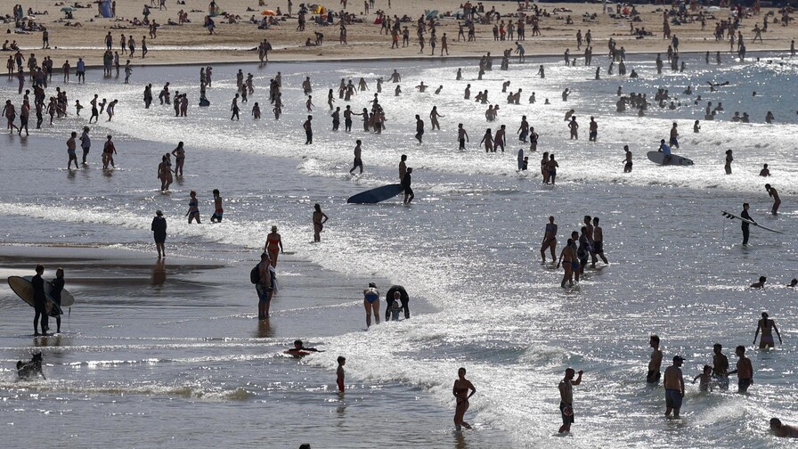 Las temperaturas marcan máximos para mayo en Europa y provocan ya víctimas en Francia Las temperaturas marcan máximos para mayo en Europa y provocan ya víctimas en Francia