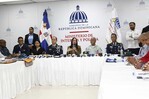 Faride se reúne con motoconchistas y anuncia que actuarán contra paradas ilegales Faride se reúne con motoconchistas y anuncia que actuarán contra paradas ilegales