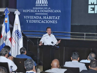 Ministro Bisonó reitera atención a estructuras y plantea iniciativas
